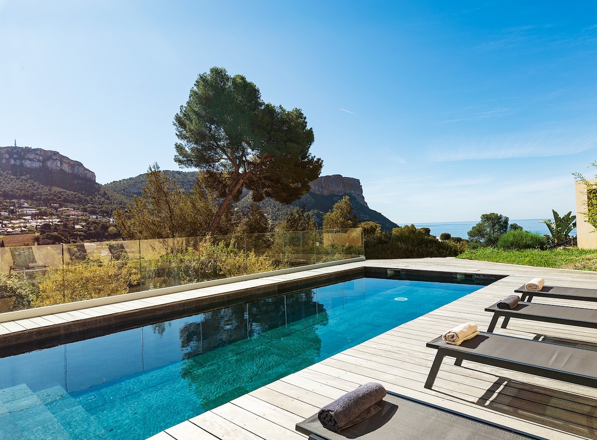 SUPER Cassis 8p piscine vue mer