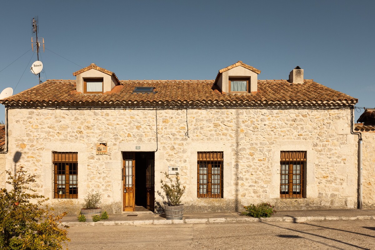 Casa “La Moderna” La Parrilla