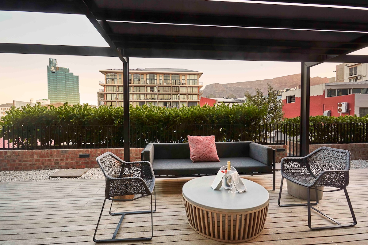 Elegant De Wakerkant Apartment | No Loadshedding