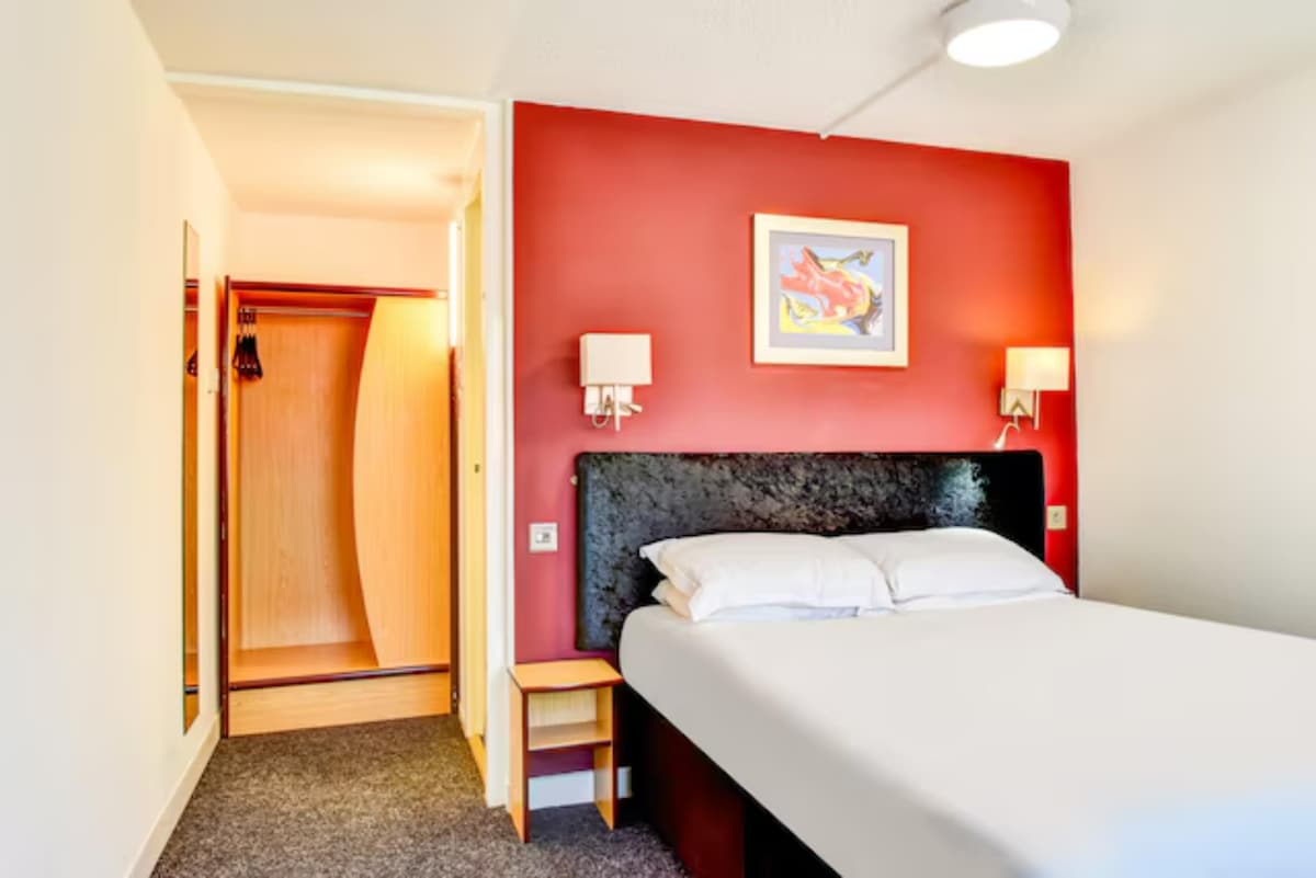 The Hotel Rafiya Standard Double Room