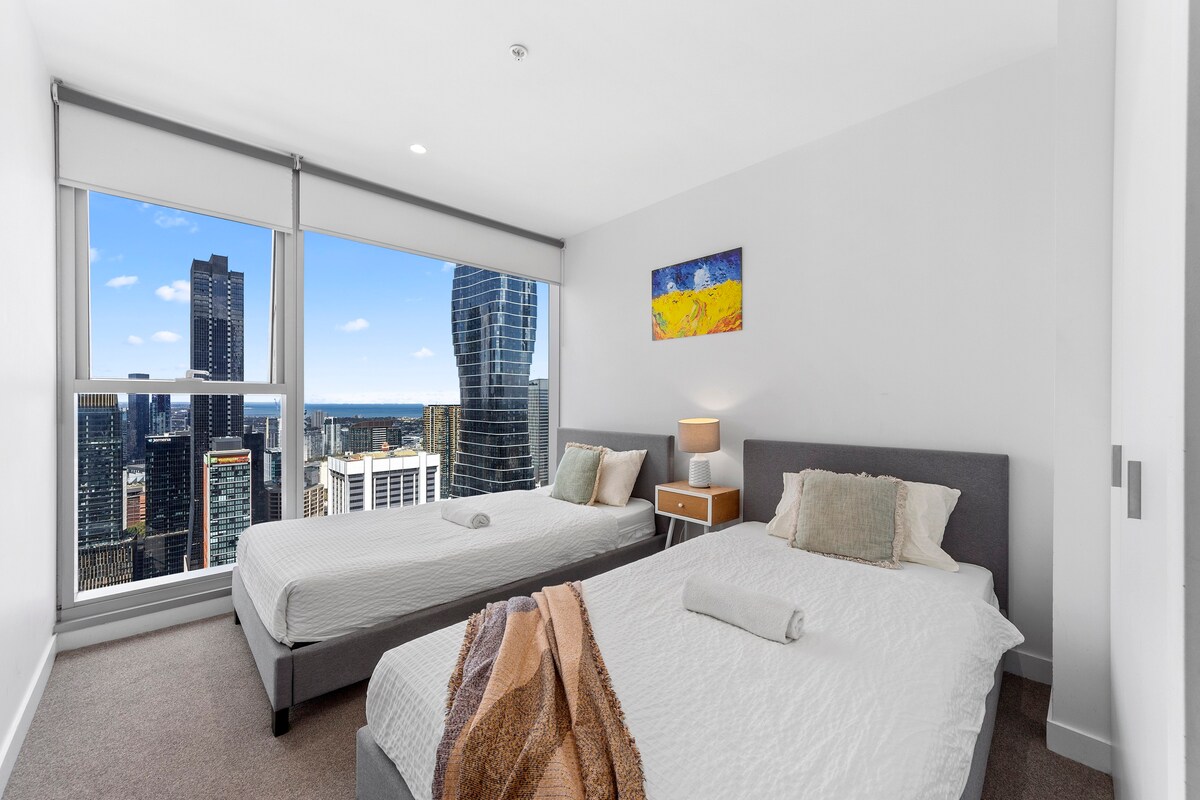 Lv47-2B2B apt great  view in CBD