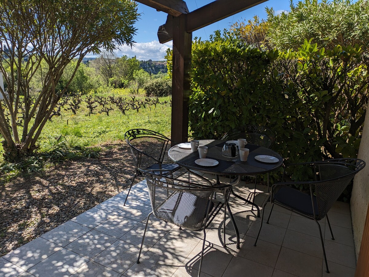 Petite Maison terrasse privée St Martin d'Ardèche