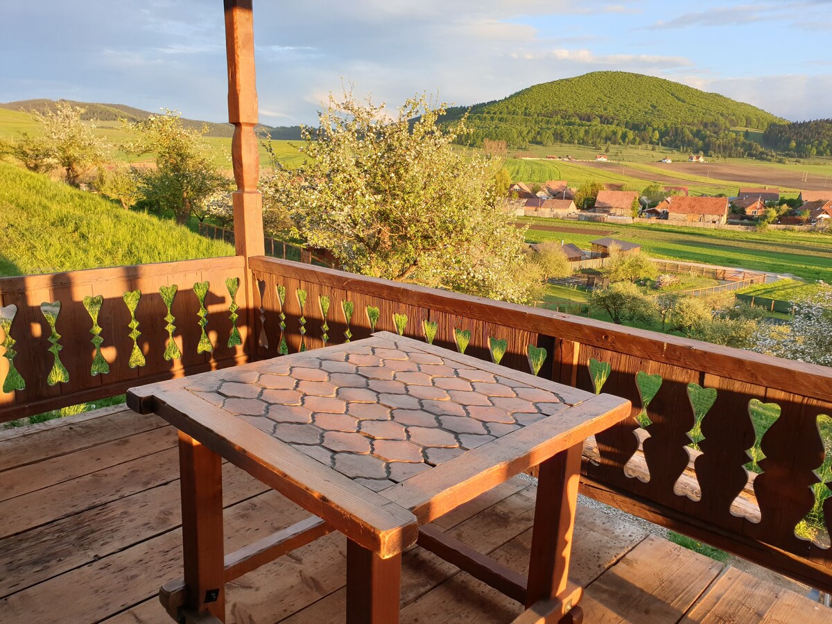 Hillside View Cottage