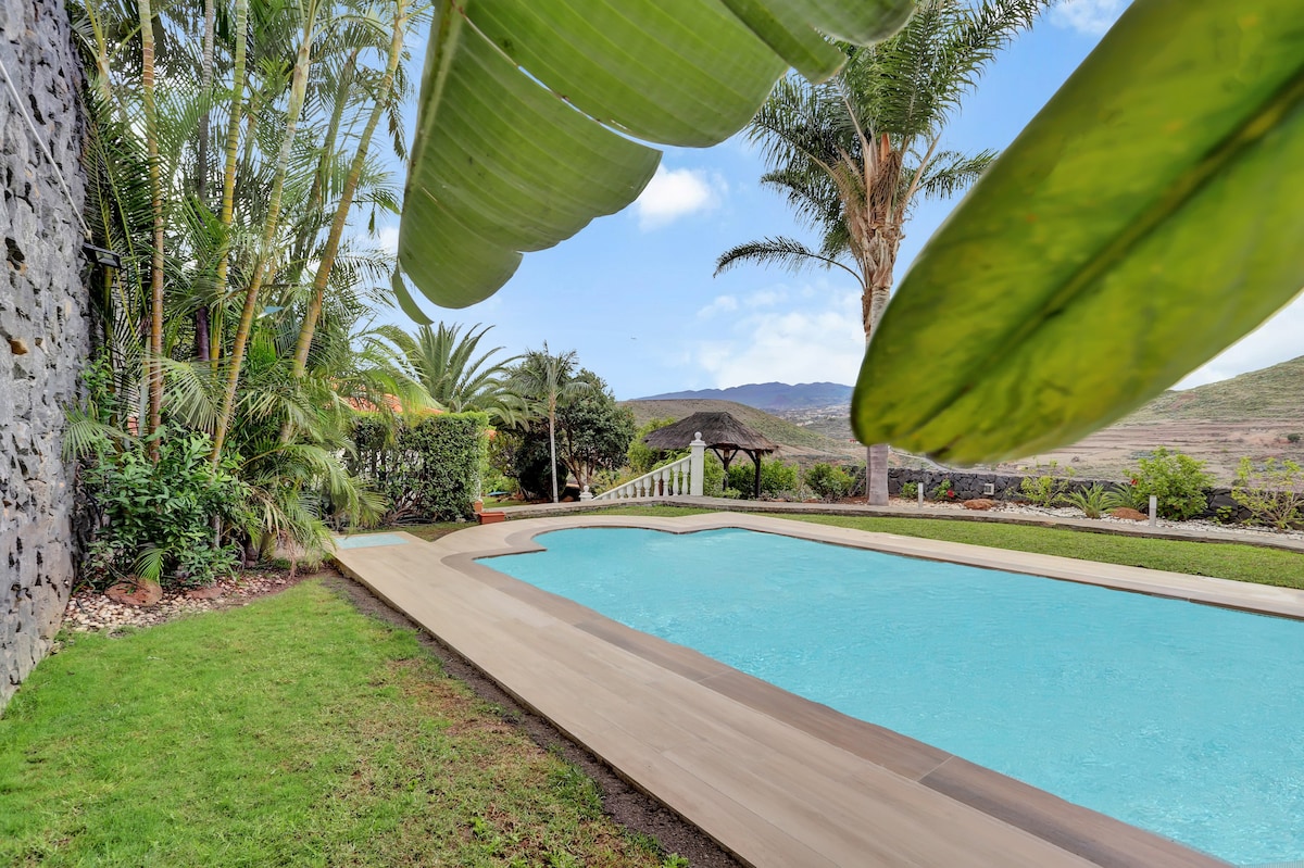 Wooden House with Private Pool & Lush Garden