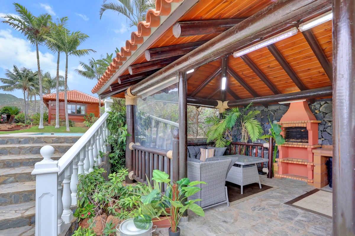 Wooden House with Private Pool & Lush Garden