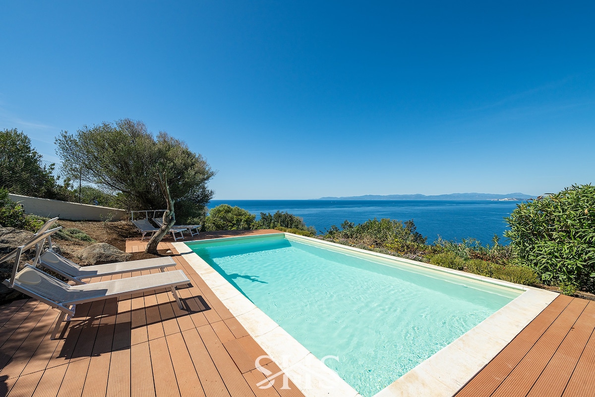 Villa Emilia: best sea view w/ private pool