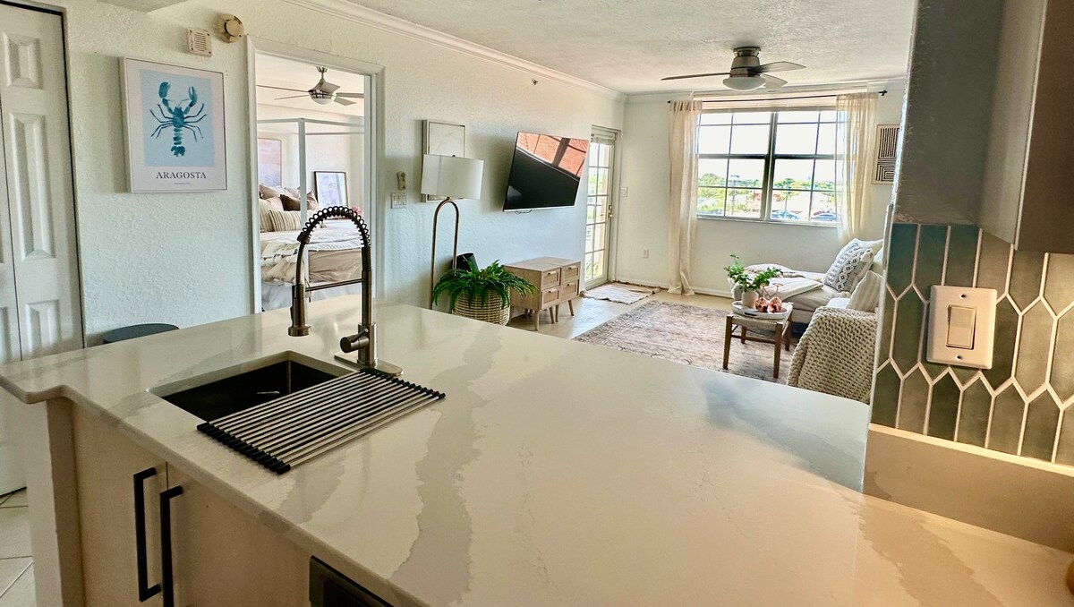 Monthly Condo Downtown in WPB