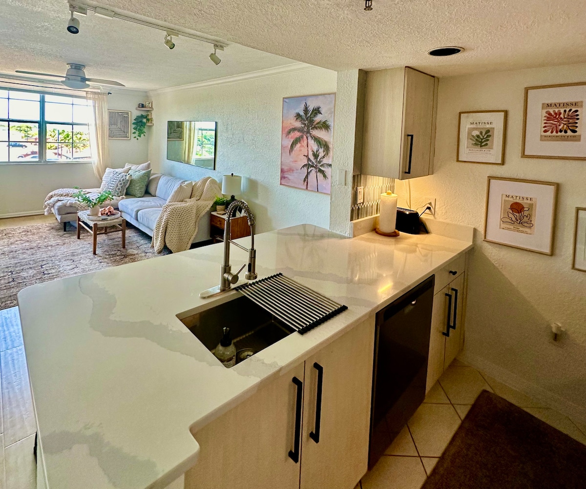 Monthly Condo Downtown in WPB