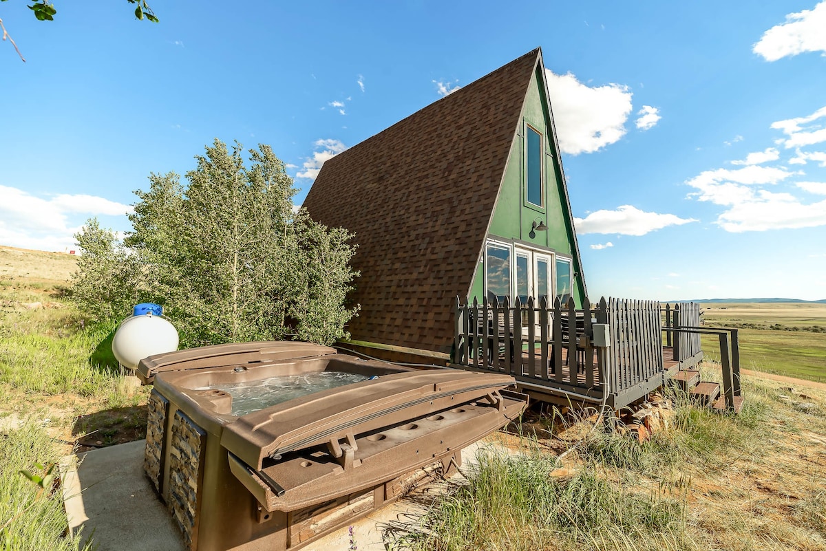 A-Frame Triangle Cabin| Hot Tub| Epic Views