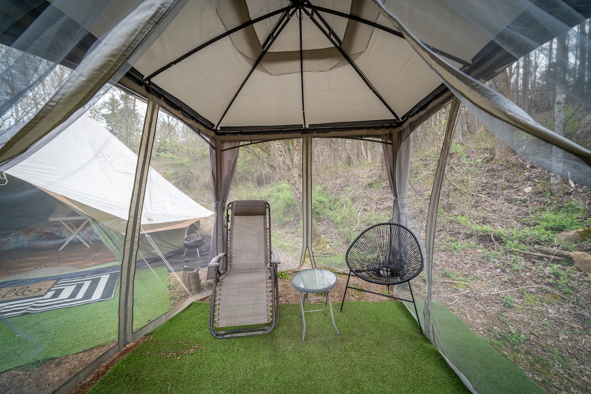 Creekside Glamping in the Smoky Mountains