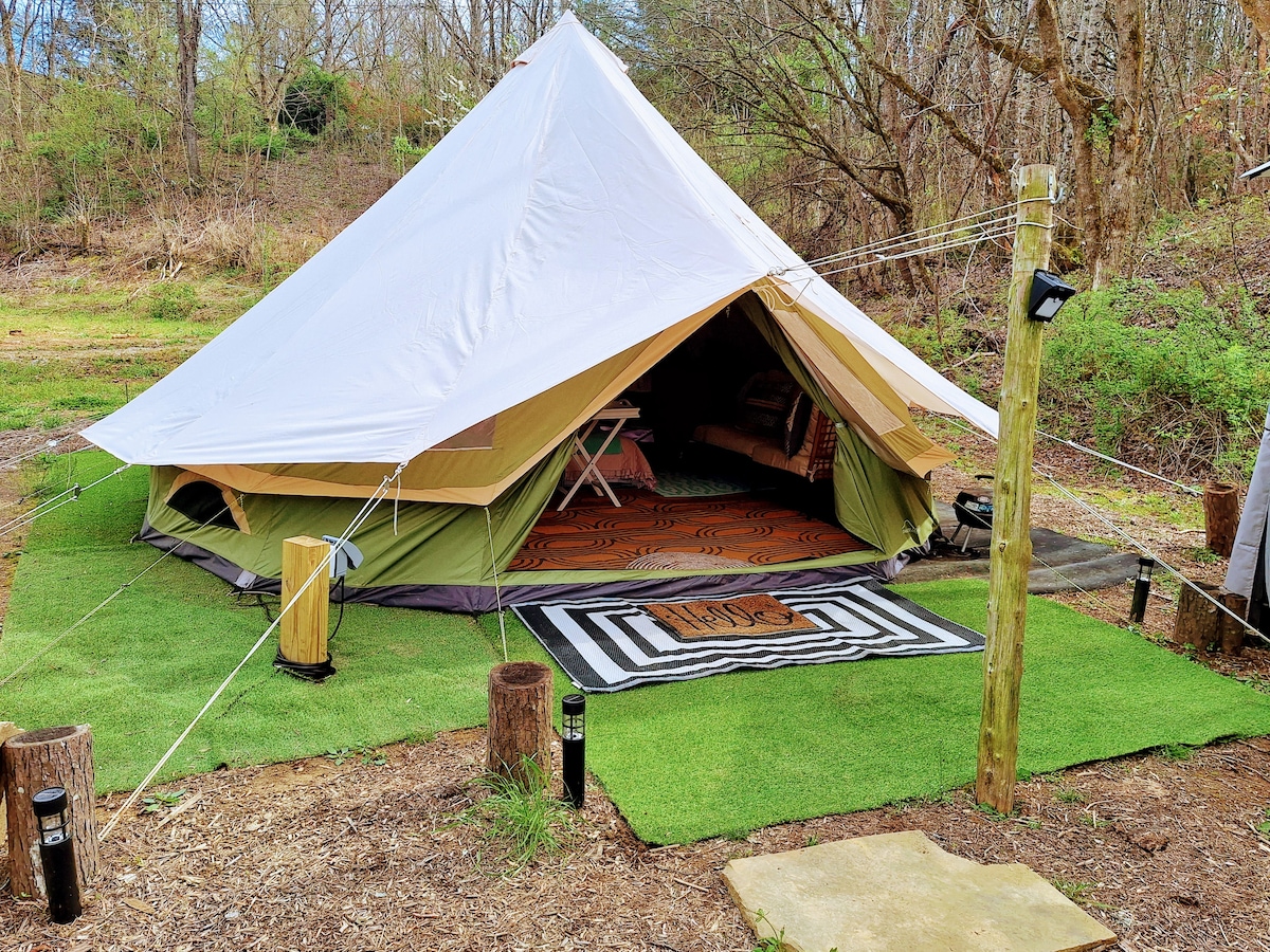 Creekside Glamping in the Smoky Mountains