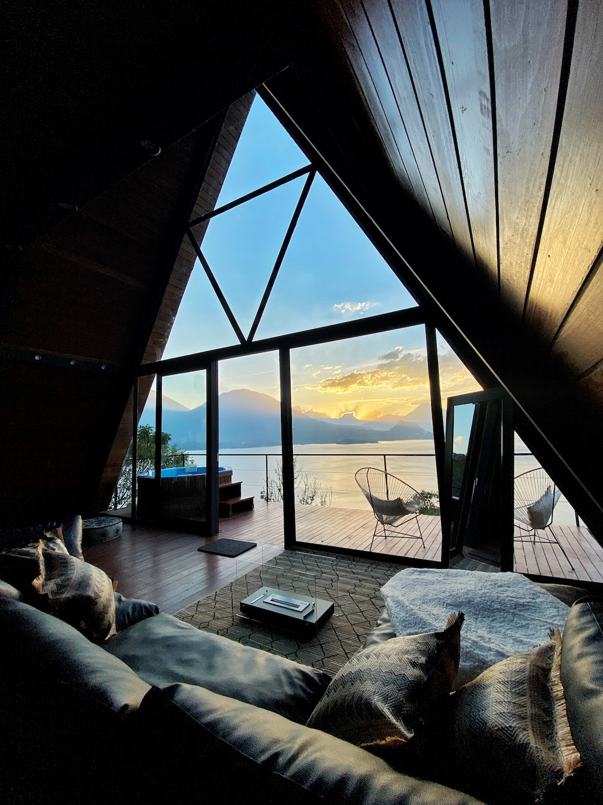 Criistal Cabin - Atitlan Lake