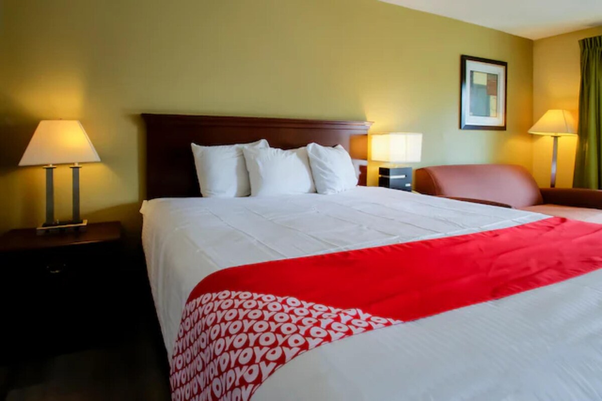 Cypress Inn&Suites Washington byKing BedAccessible
