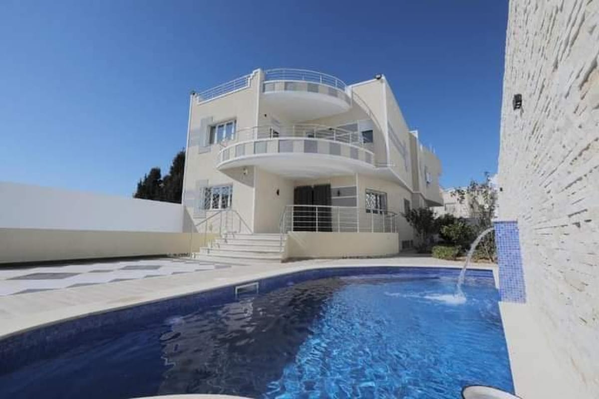 Logement entier : Villa Piscine