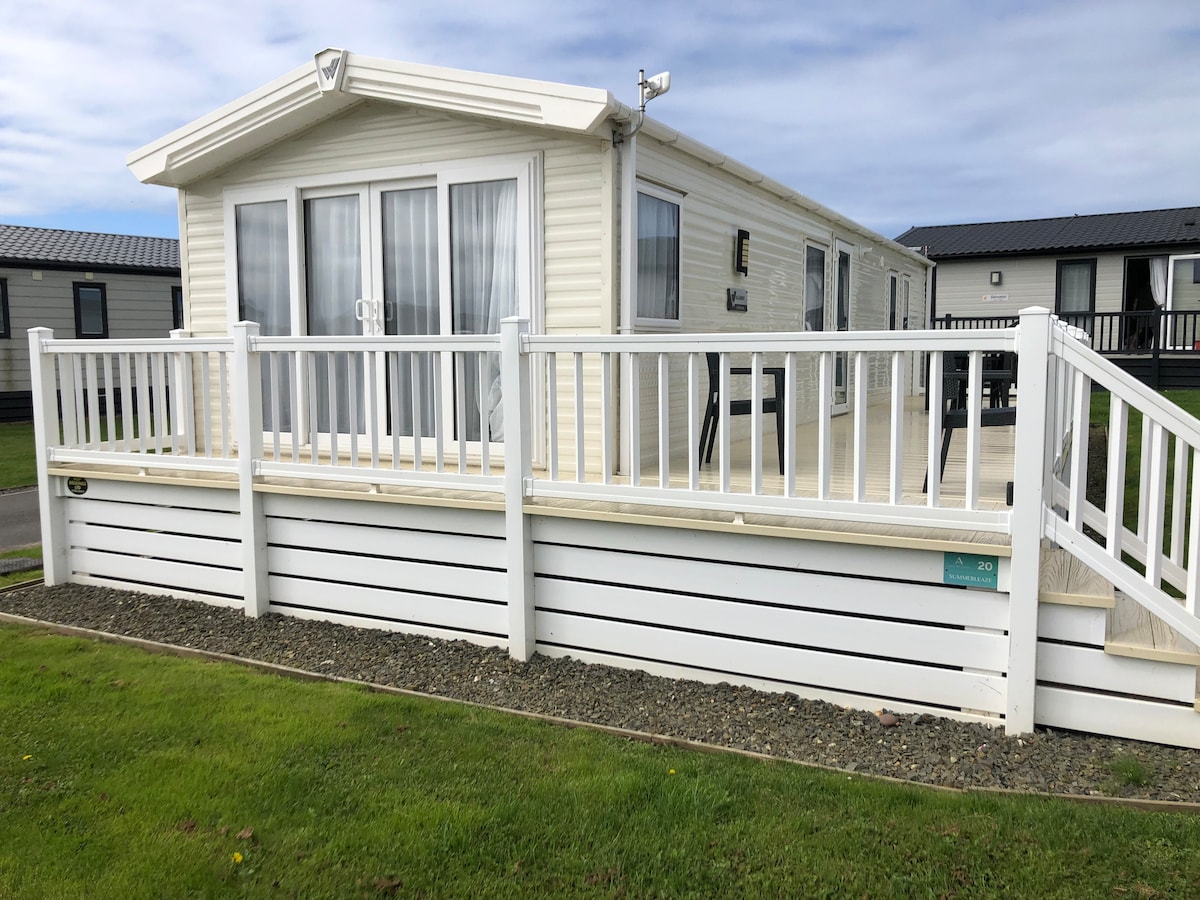 Static Caravan Near the beach