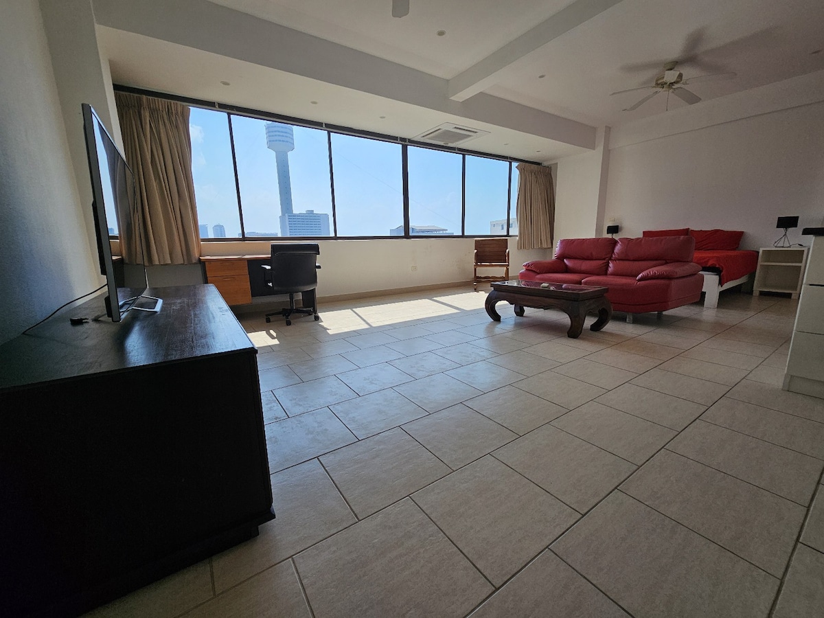 Spacious City Suite