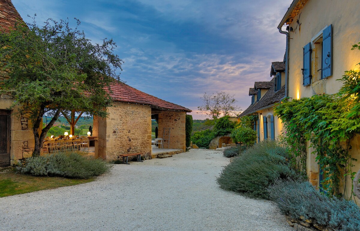 Le Mas - gorgeous Dordogne house and heated pool