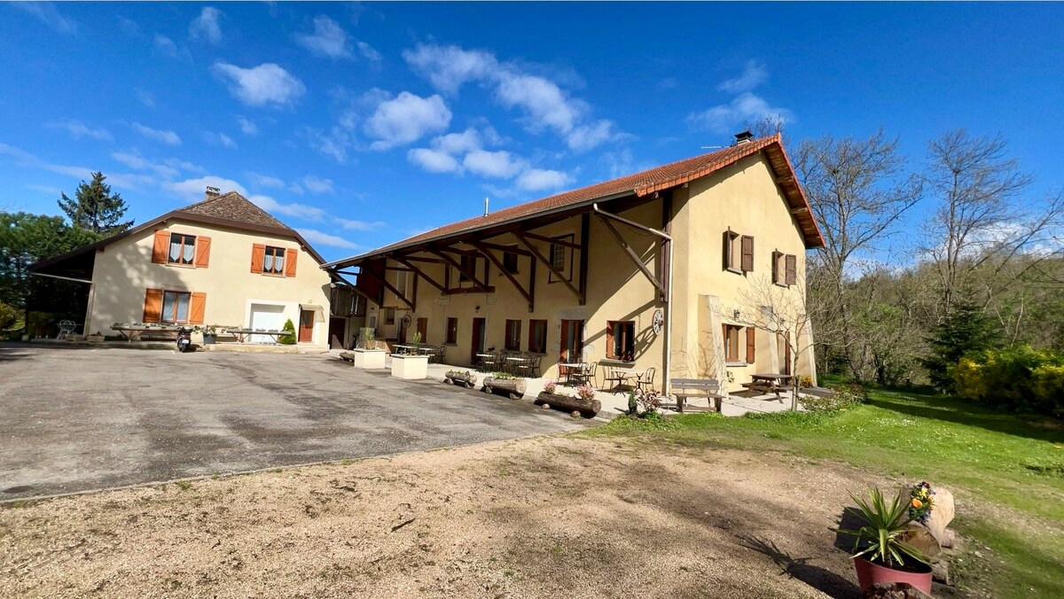 Gîte-Studio "La Fontaine Enchantée"