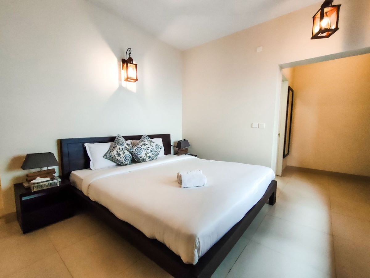 Luxury 3BHK Penthouse - 3.5 km Candolim Beach