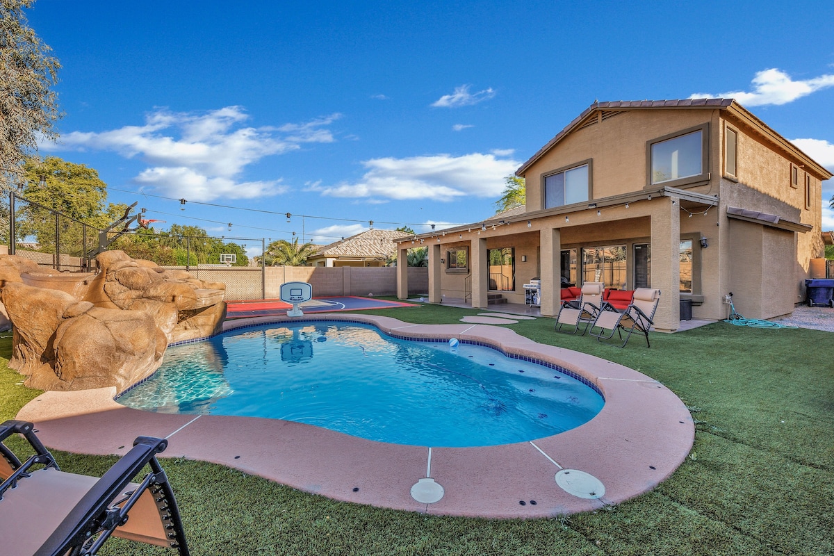 MUST SEE! Large 3BR Oasis w/Pool + B-Ball Court