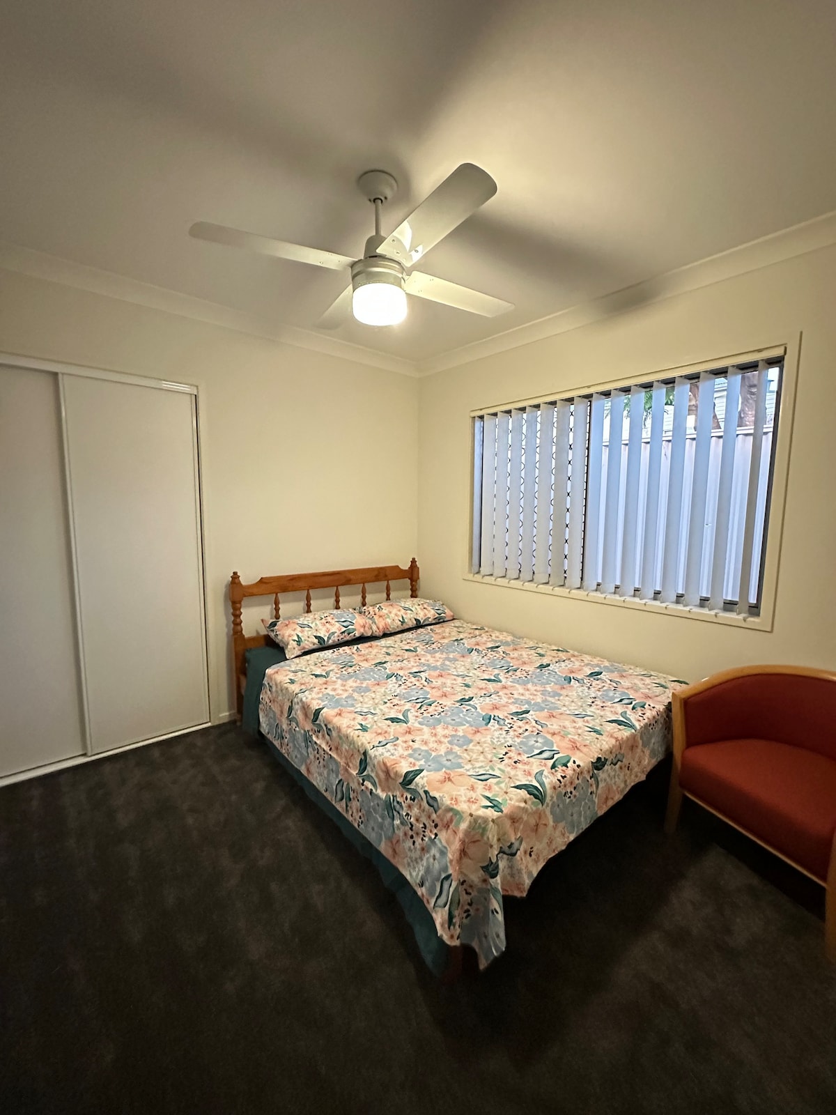 4 Bed Room Entire House CIose to Ipswich city