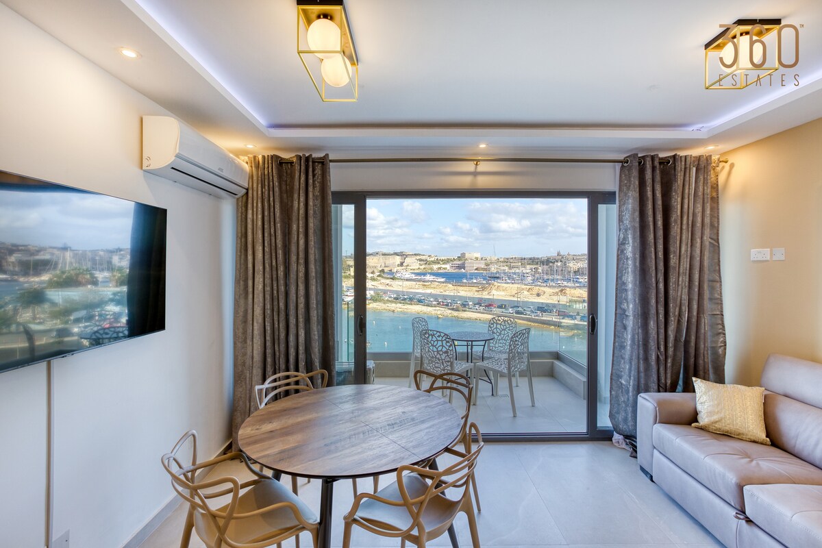 Lovely Waterfront Apt with Stunning Views in Gzira