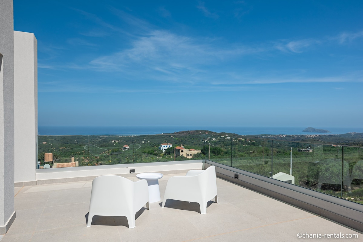 Levante Villa, sea view and pool