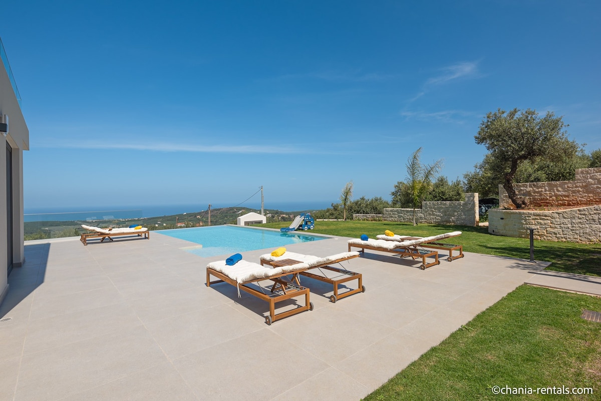 Levante Villa, sea view and pool