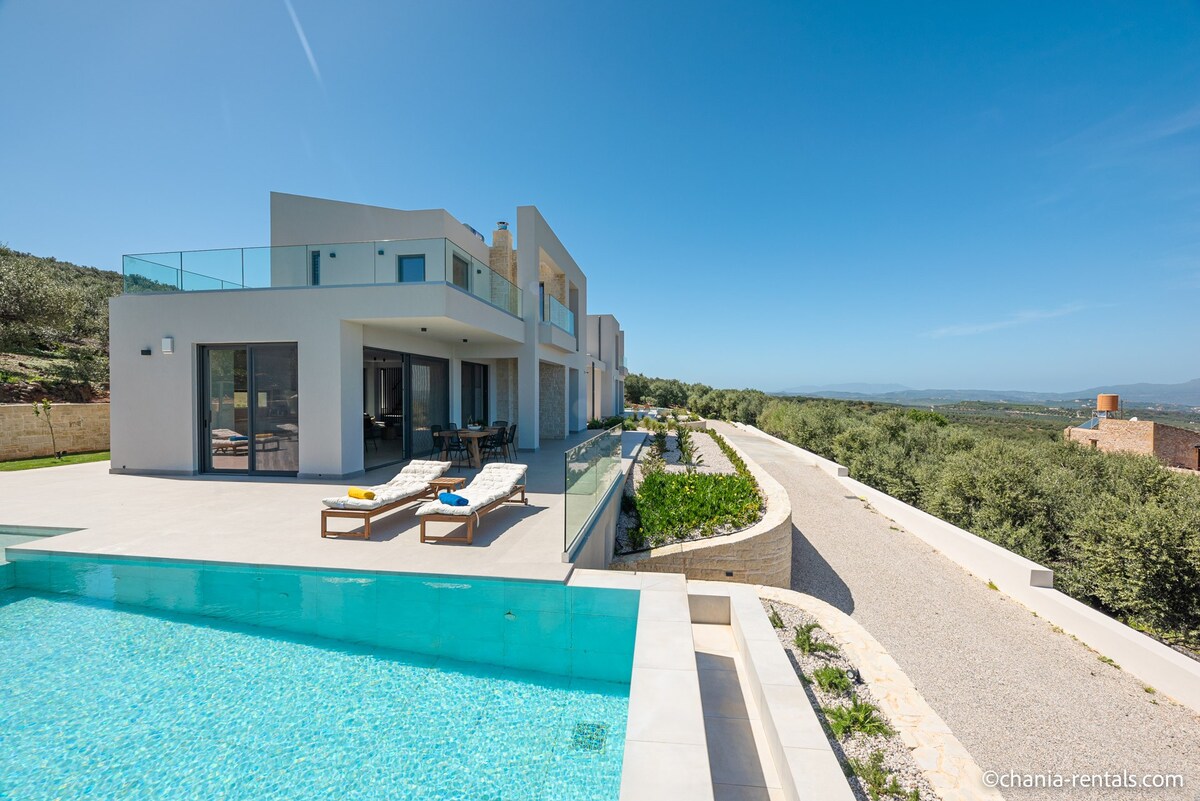 Levante Villa, sea view and pool