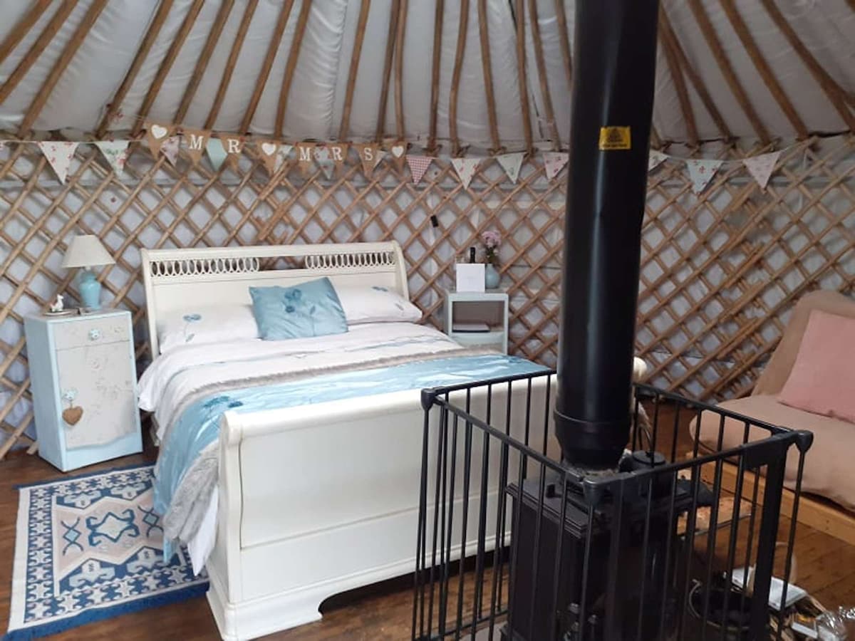 Vintage Yurt at Love2Yurt