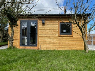 Fethard on Sea
One bed Cabin