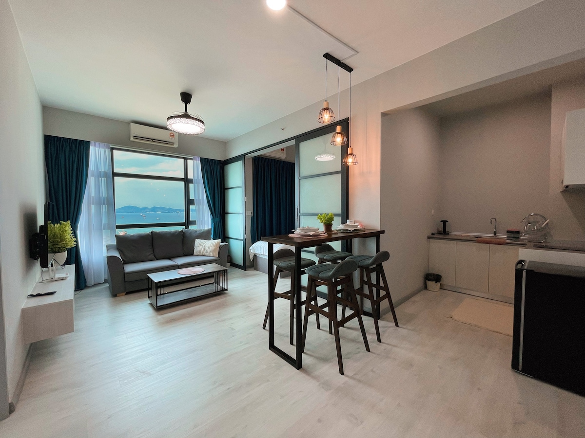 Oceanview Oasis Suite @ Jesselton Quay