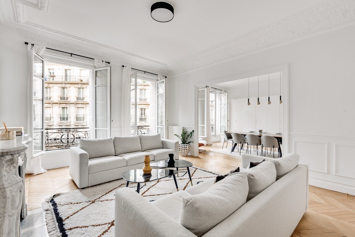 Sublime Apartment Haussmannien