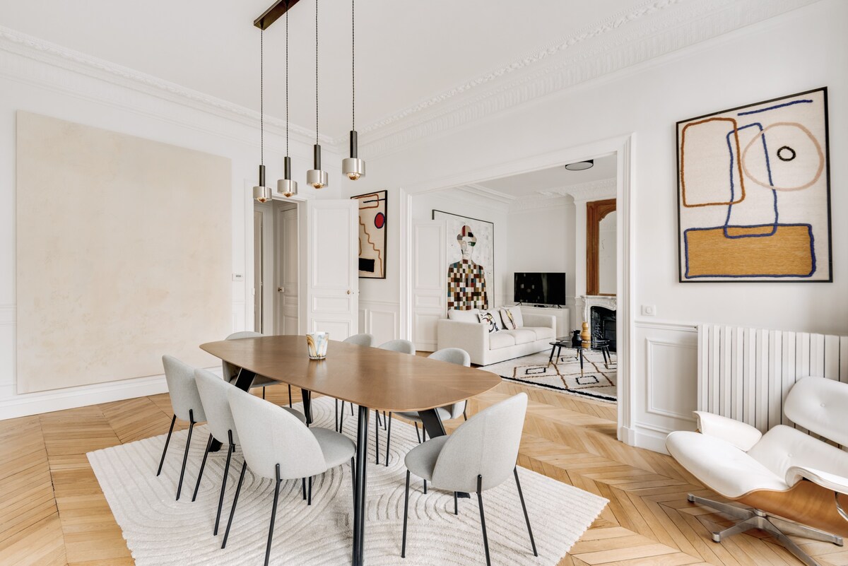 Sublime Apartment Haussmannien