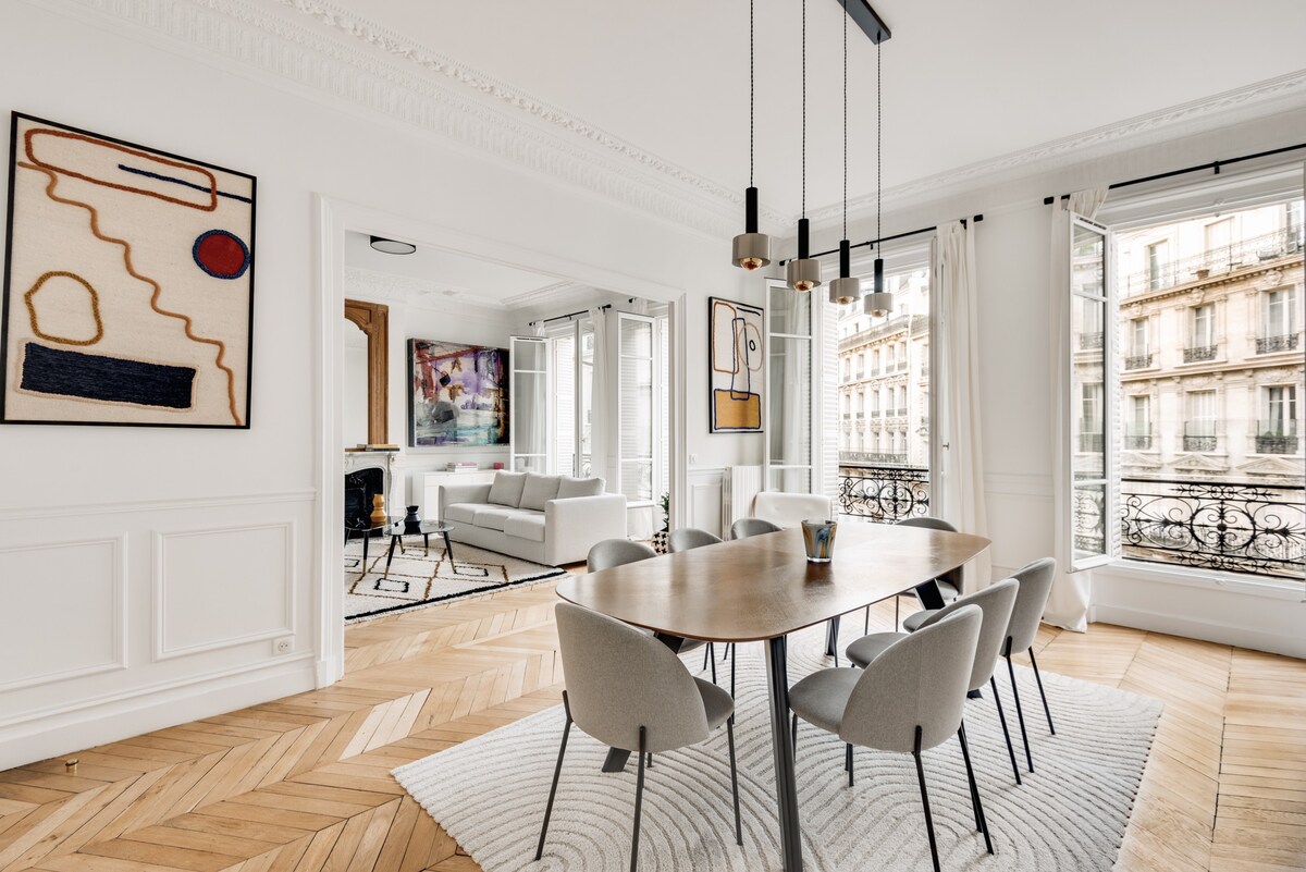 Sublime Apartment Haussmannien