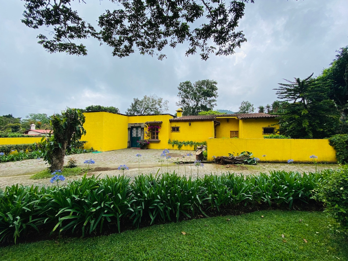 Casa Amarilla Apaneca