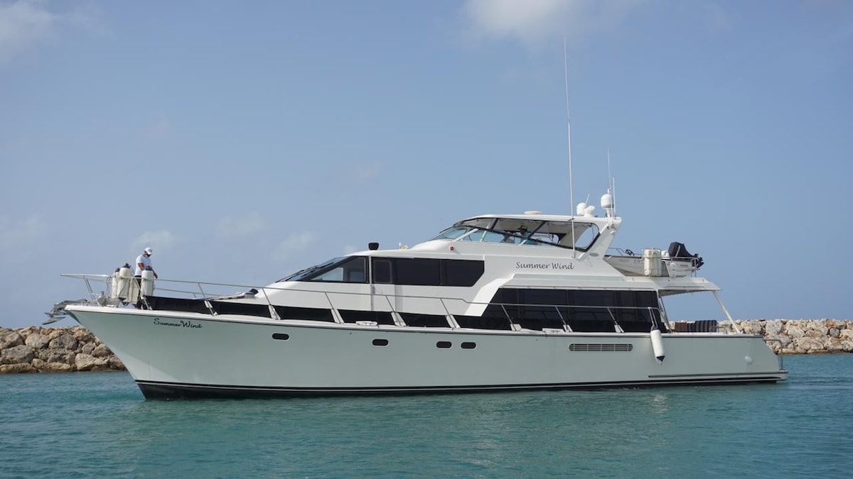 "The Summer Wind" Luxury Yacht