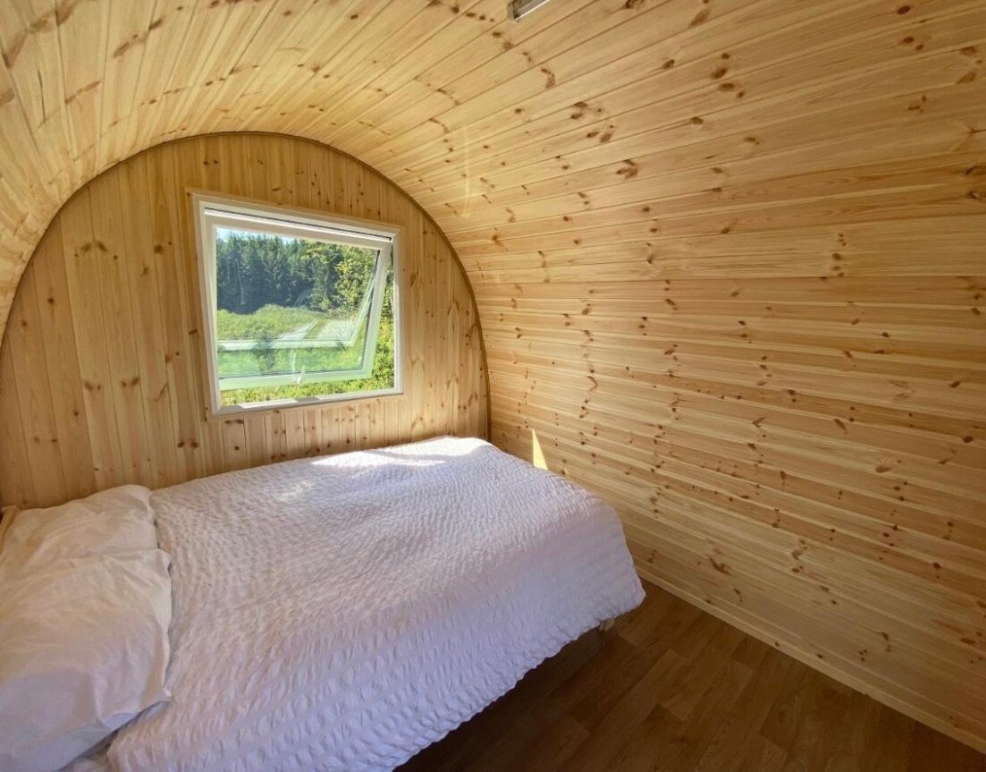 Private Lakeside Eco Pod