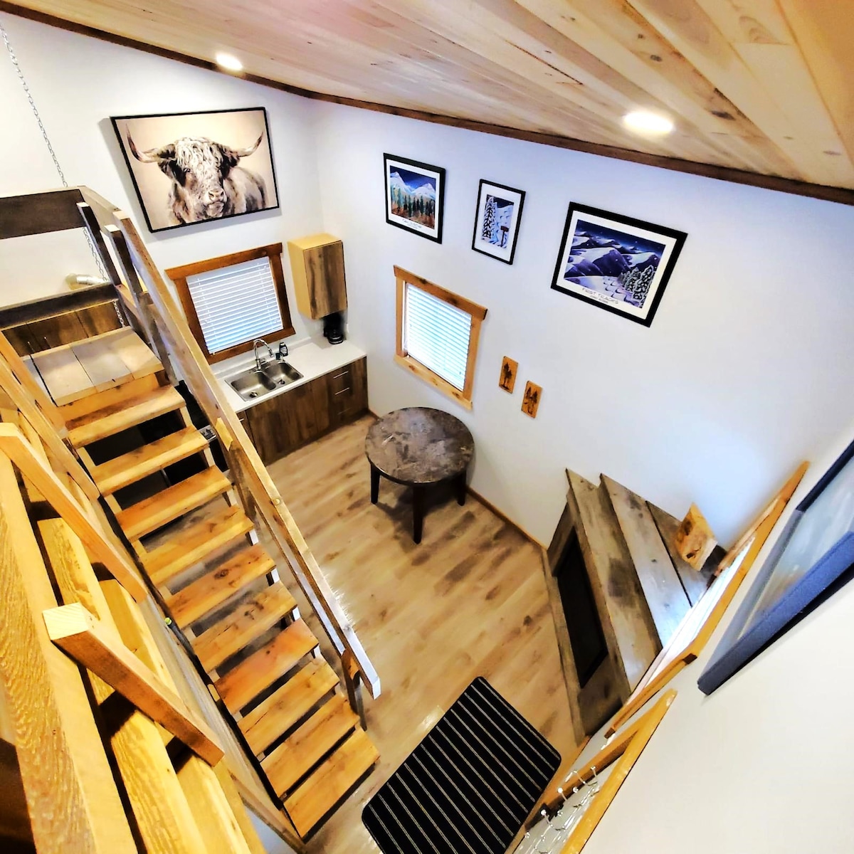 Tiny Home | 2BDR | Work & Play