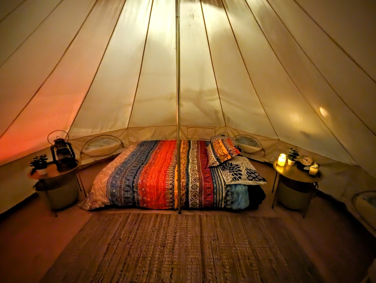 Glamping w/ Spring & 30 Acres