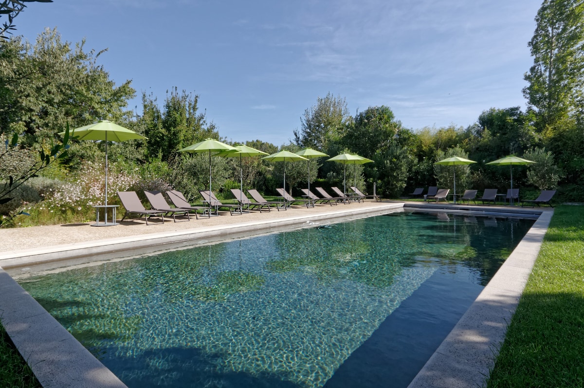 élégante villa près d' aix en provence et piscine