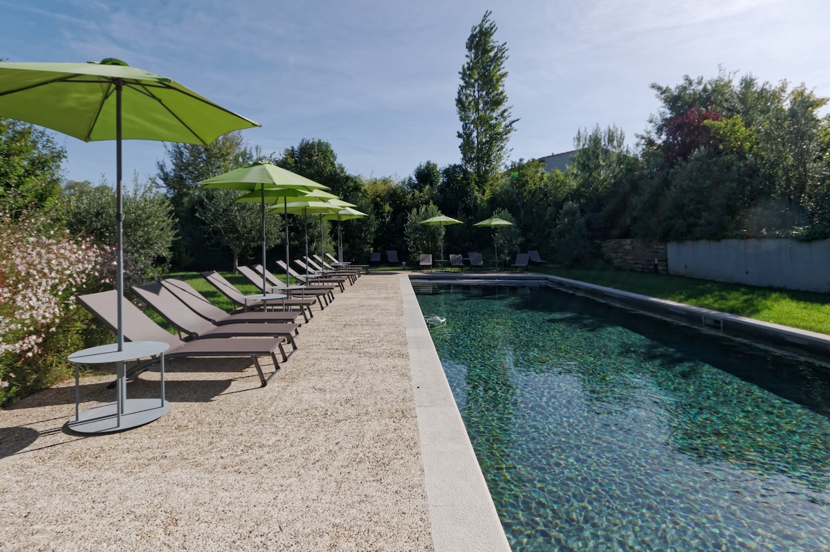 élégante villa près d' aix en provence et piscine