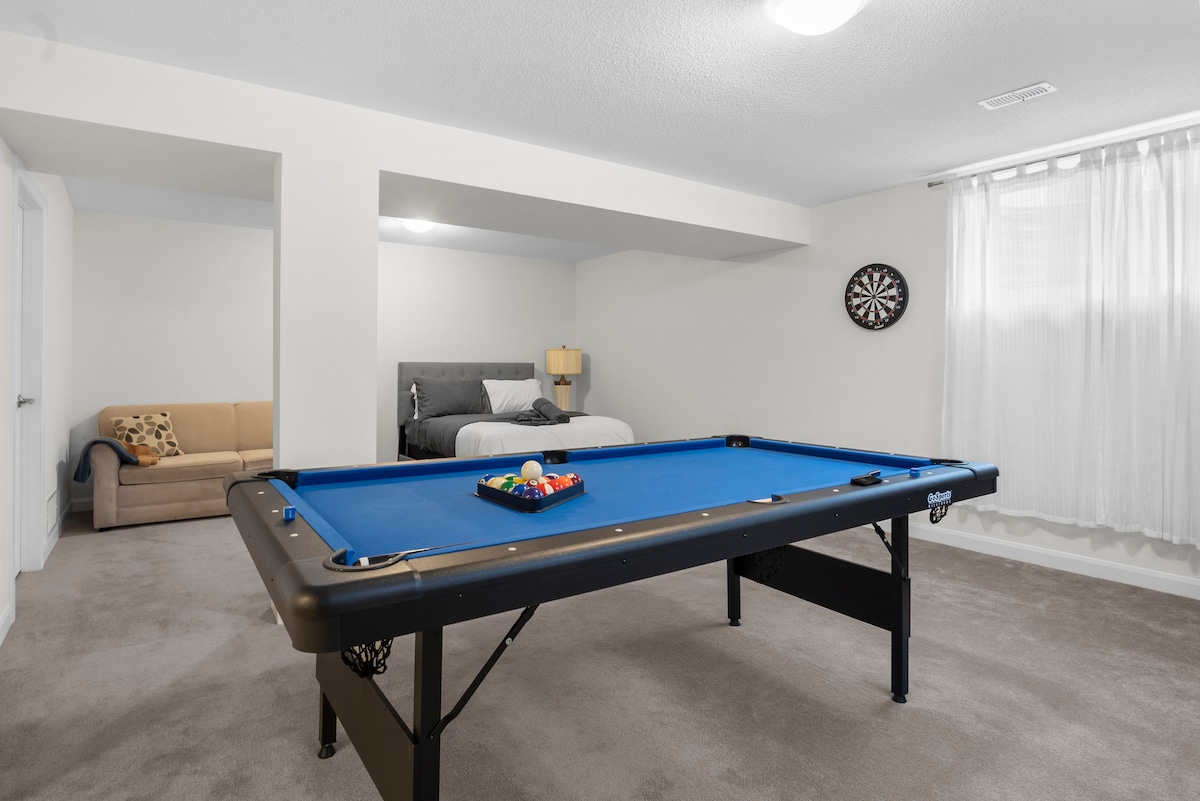 Spacious House in Capital KingBed PoolTable