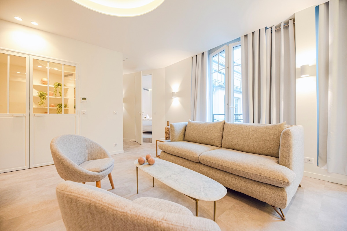 Have an Amazing Stay in an Elegant Flat near Opéra