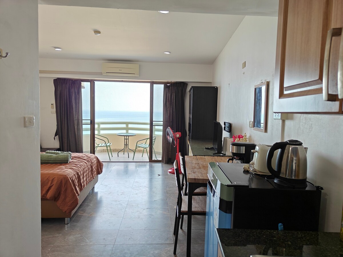 Beautiful beach front VIP condo