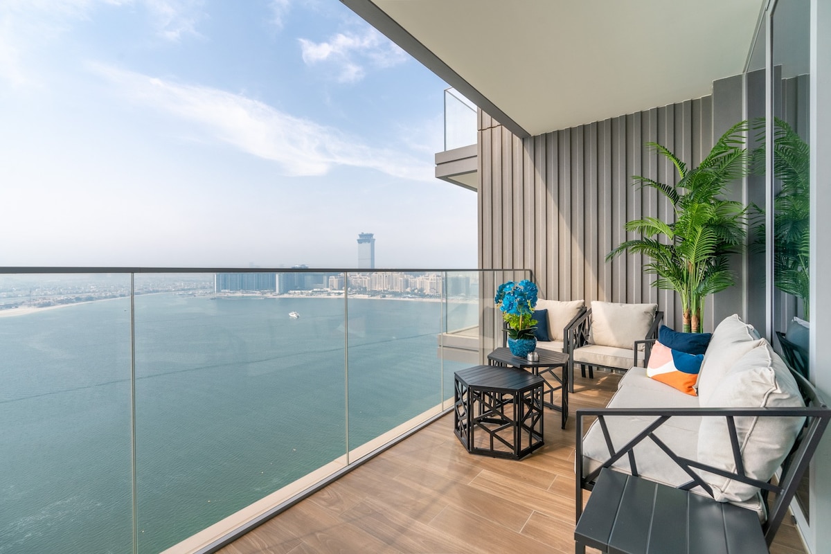 Luxury Unit with Amazing Beachfront View