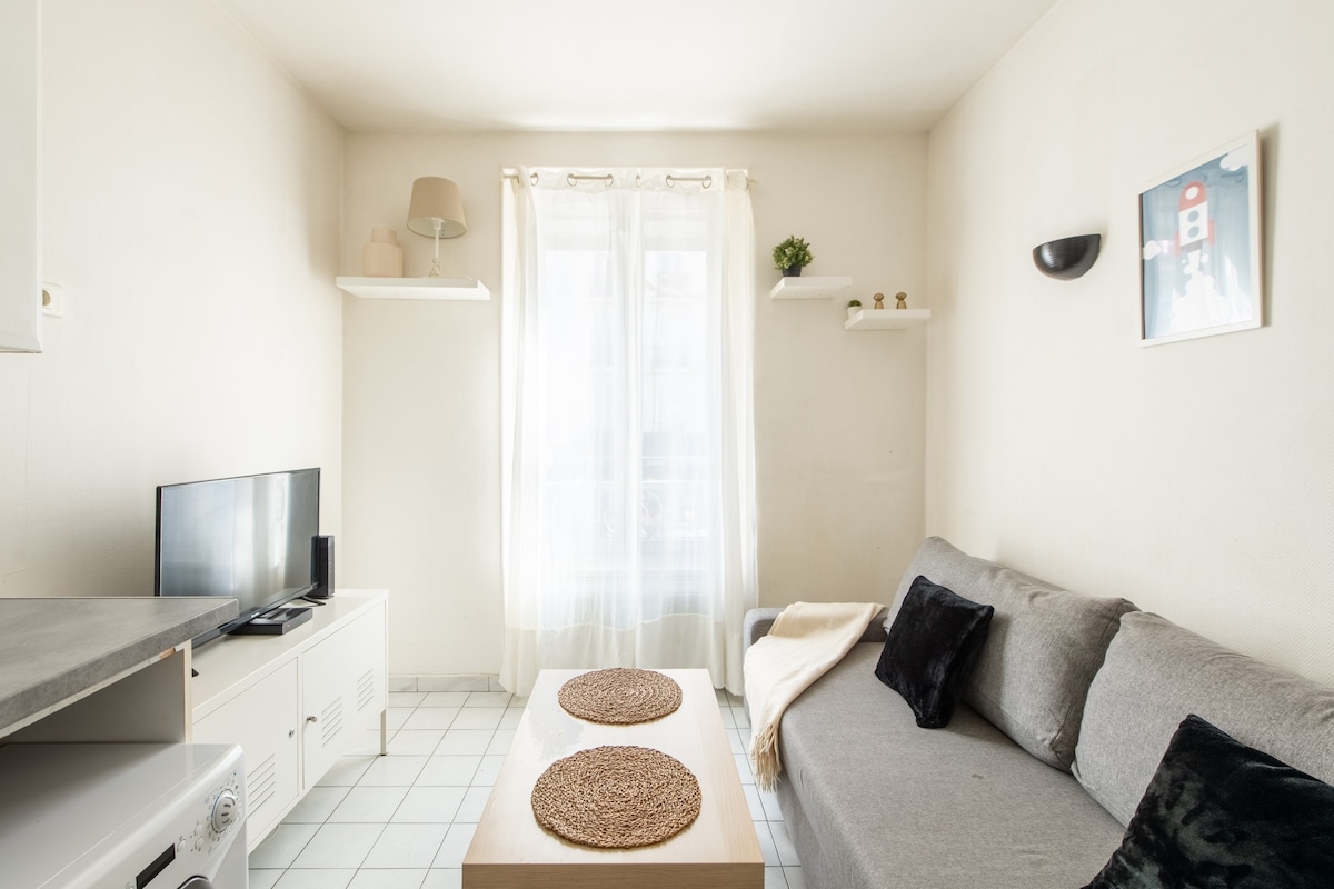 Montmartre | Ideal Location 1 min to Metro