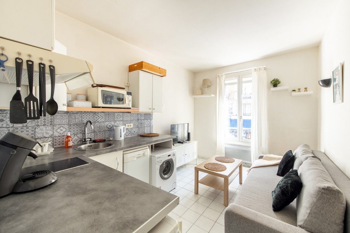 Montmartre | Ideal Location 1 min to Metro