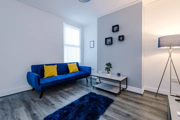 Stunning 4 Bed Home, Liverpool