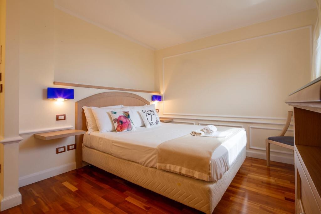 Double Bedroom in Hilltop Villa